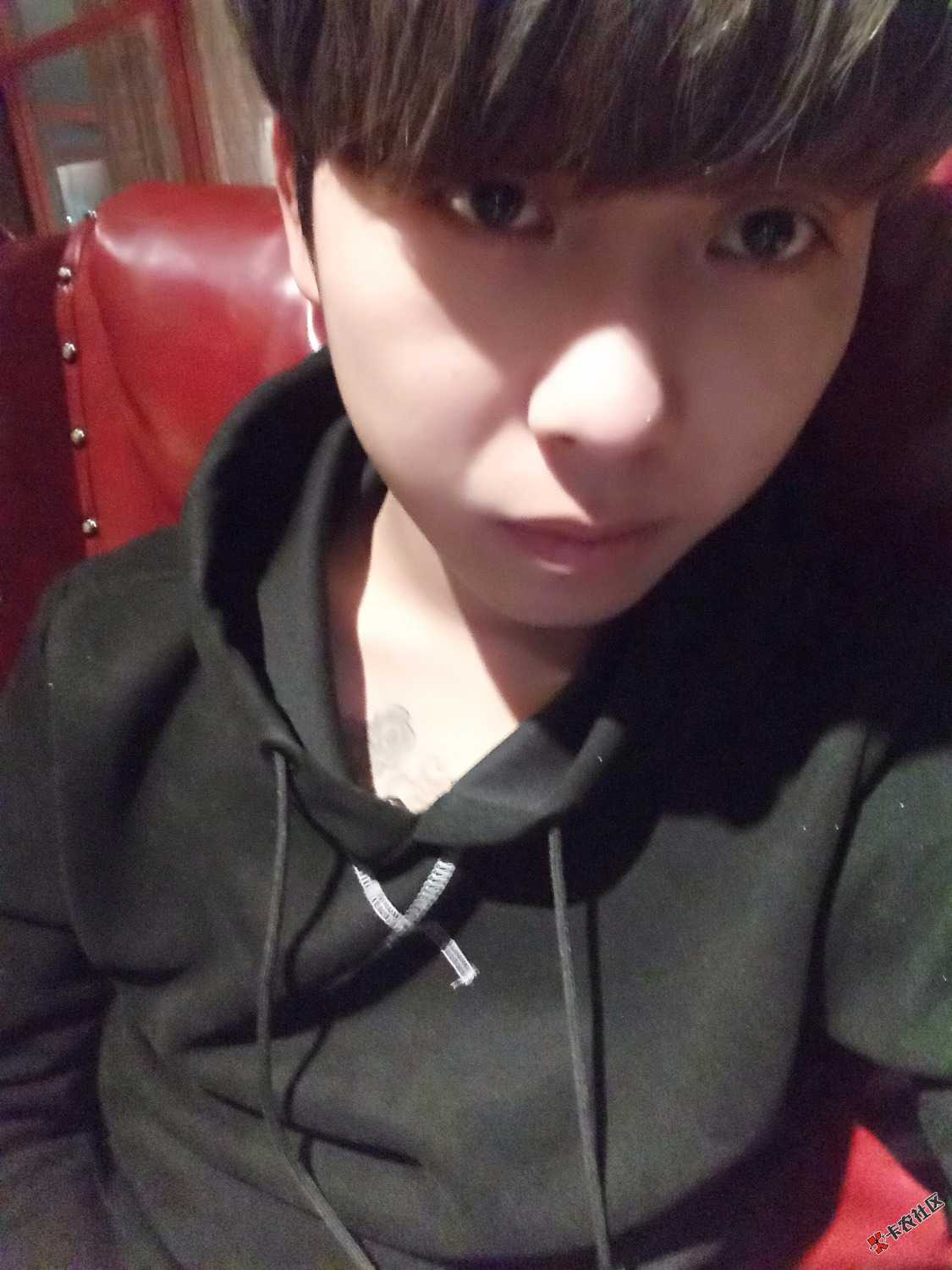 瘫痪贵阳网吧，一块钱也没有了，外面又冷，回家也没钱回不去，呵呵哒凉凉 ...3 / 作者:冷寂 / 