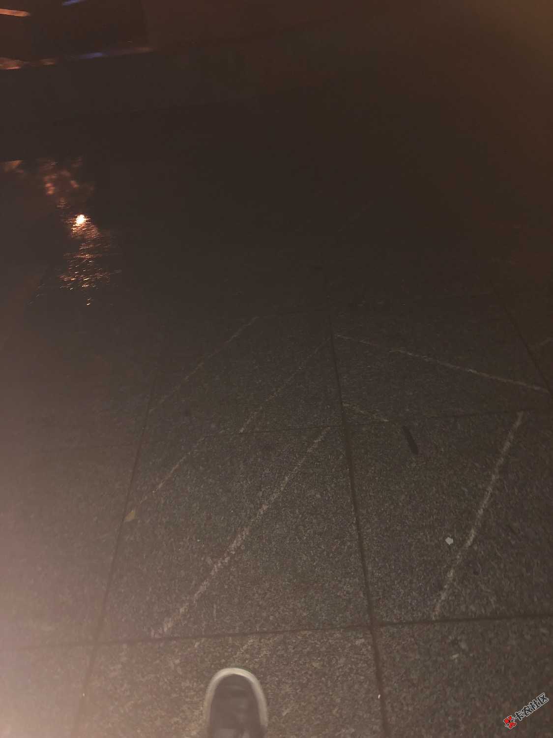 我正在外面流浪突然来条假短信悲伤的立马下载还是受理中这没办法了 ...48 / 作者:爆发 / 