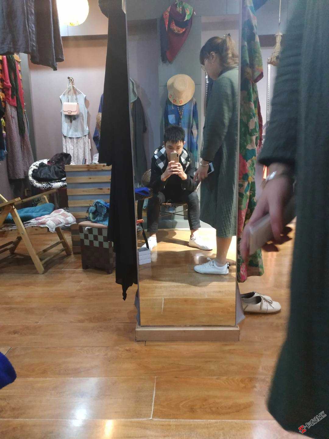 累了，早该休息了，说再多都是空的，各位老哥都懂得，欠一身债务，突然想上班了 ...91 / 作者:co7475 / 