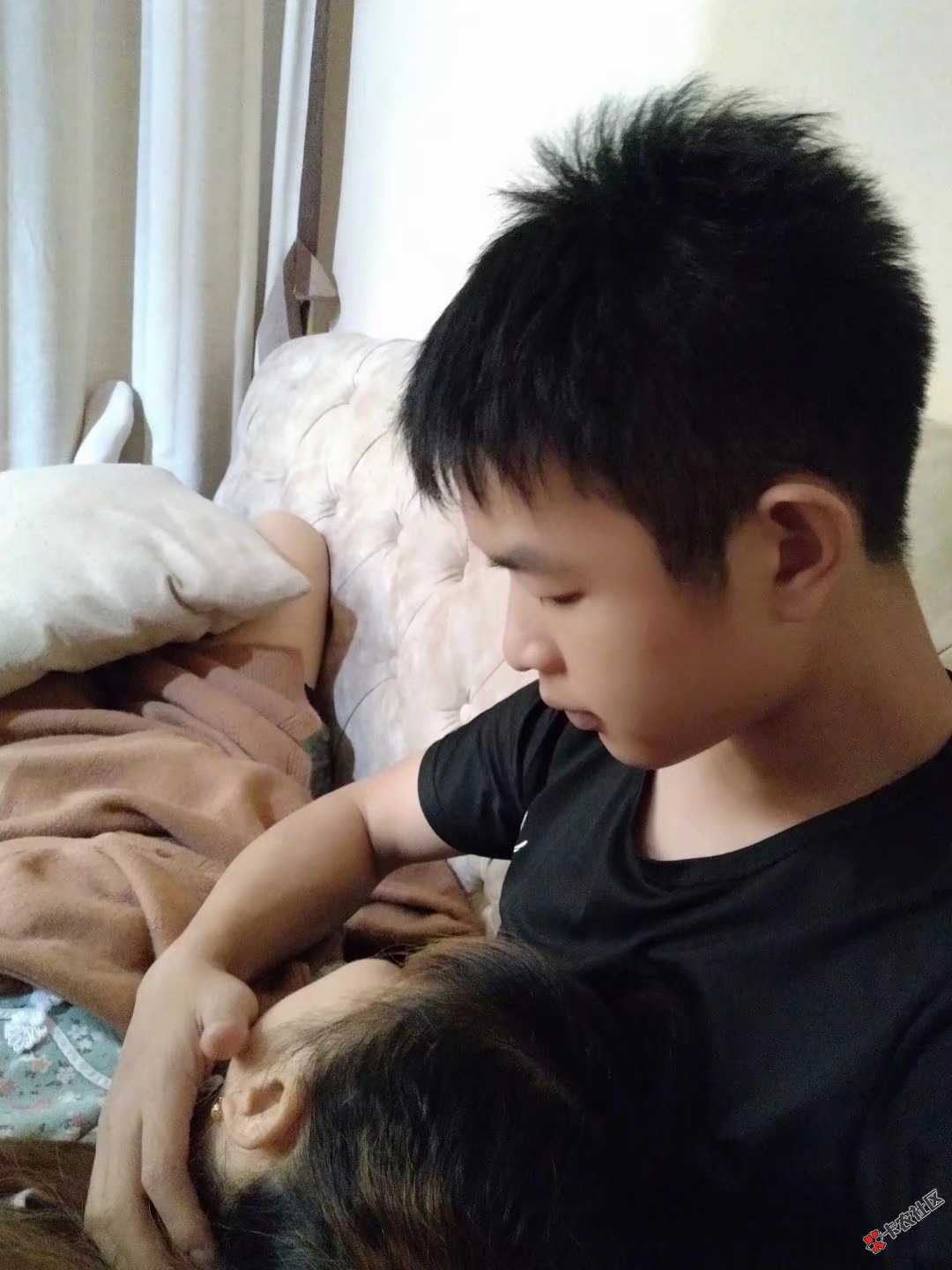 累了，早该休息了，说再多都是空的，各位老哥都懂得，欠一身债务，突然想上班了 ...77 / 作者:co7475 / 
