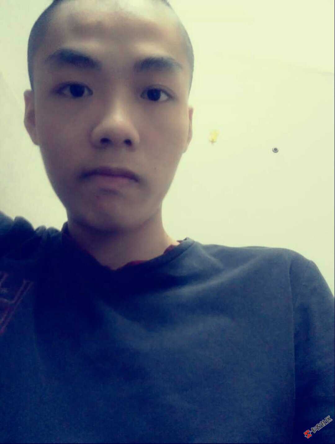 身上一分钱没有一天没吃饭了，撸一天也不见下一个，一个人走在大街上不知道该去 ...34 / 作者:挽风i / 