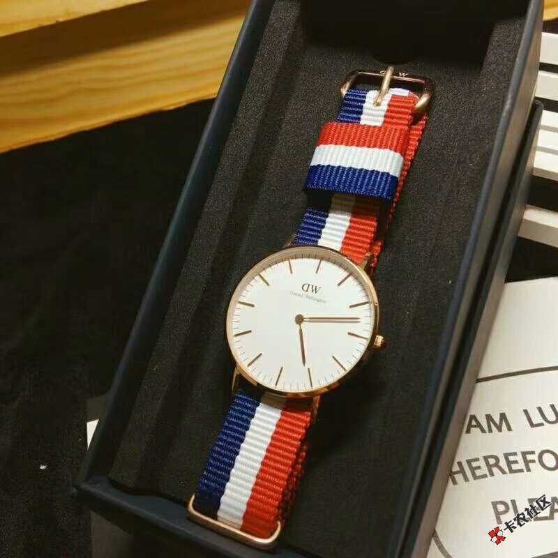 夜猫子出场后半夜打卡56 / 作者:荒芜刚回 / 