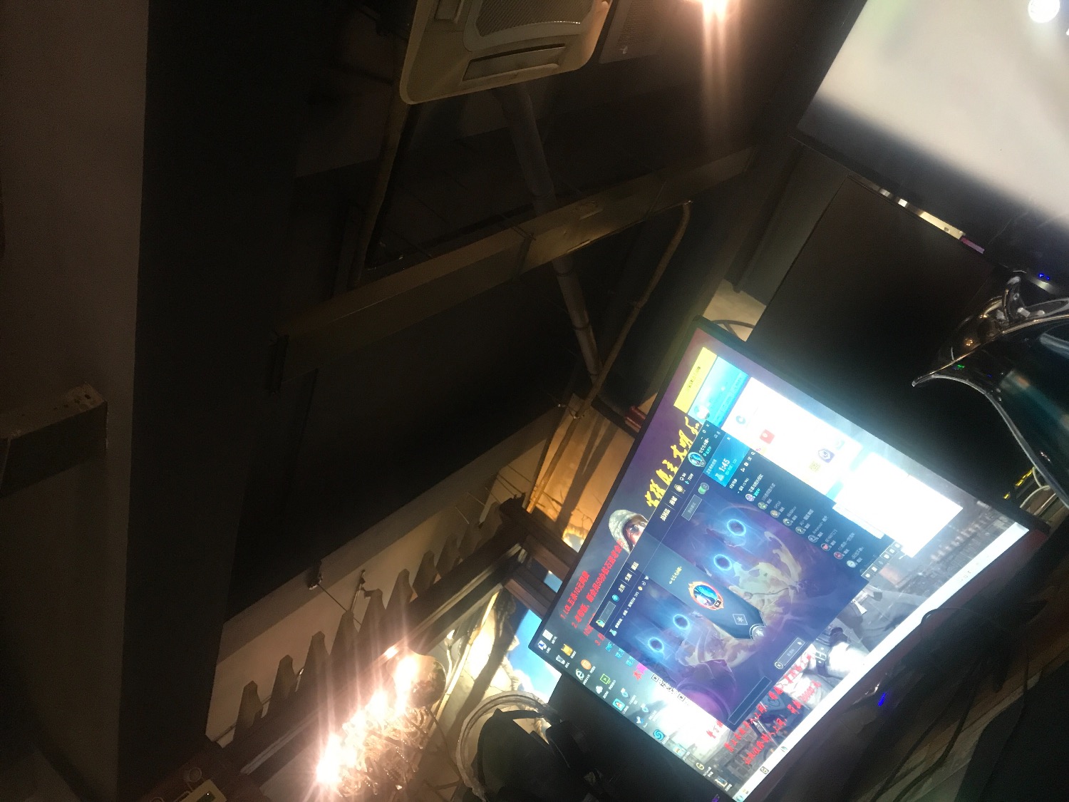 我是那个父亲，现在在网吧画图，今天麦了办酒桌子的散烟，160， ...62 / 作者:aslong / 