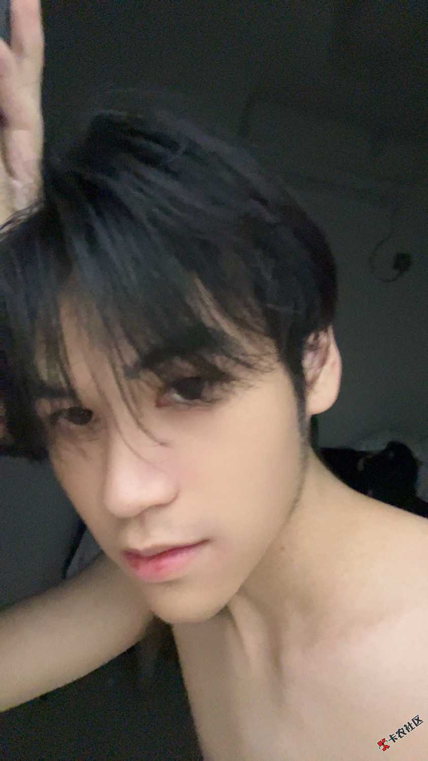 老哥们我帅吗59 / 作者:哈哈感觉并不高5 / 