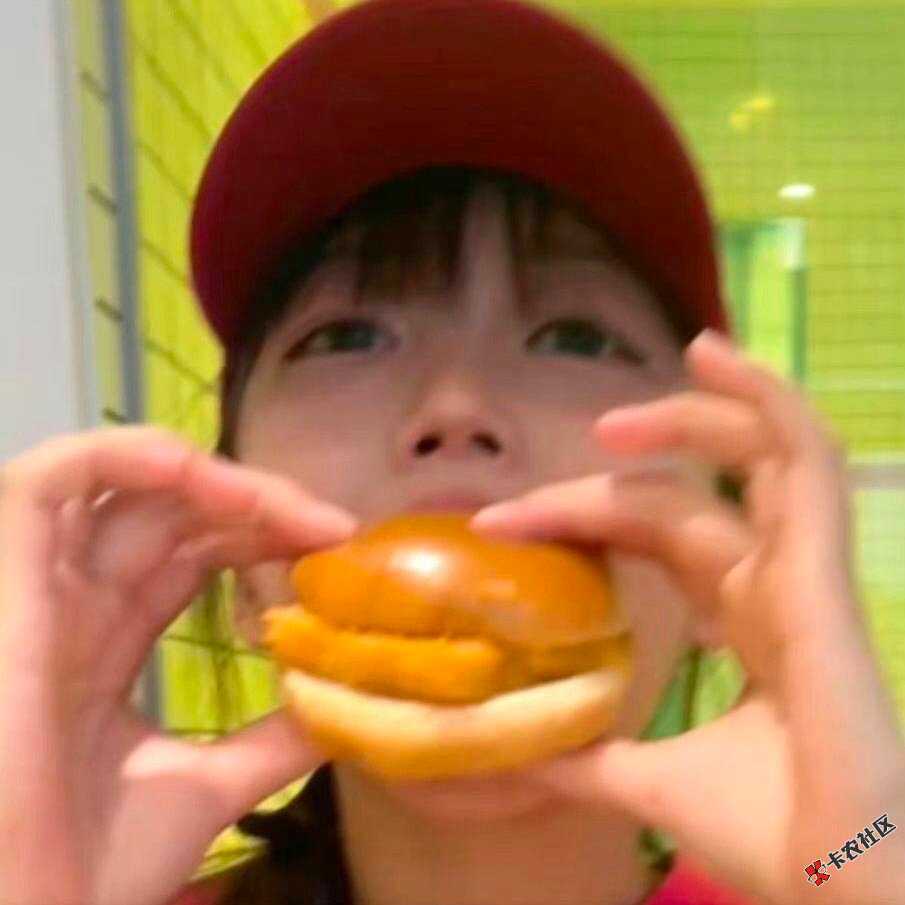 重生之社区线报王
霓虹灯管在雨幕中晕开一片模糊的暖黄，将苏哲蜷缩的影子拉得很长很96 / 作者:开车回老家 / 