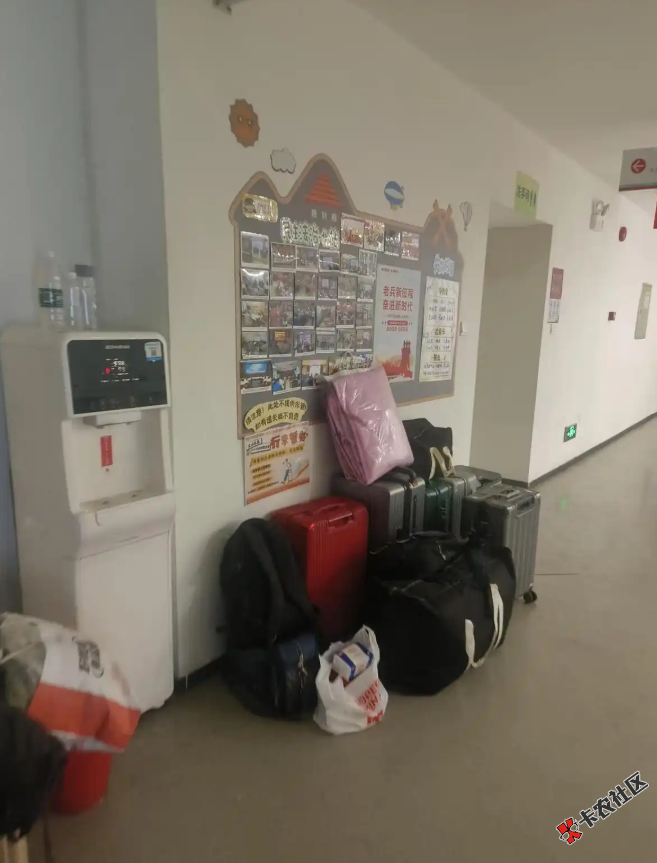 老哥们，深圳北站这里躺一晚安全不？刚看了附近的宾馆太贵了，最低的都要120  舍不得85 / 作者:金虎爱唠嗑 / 