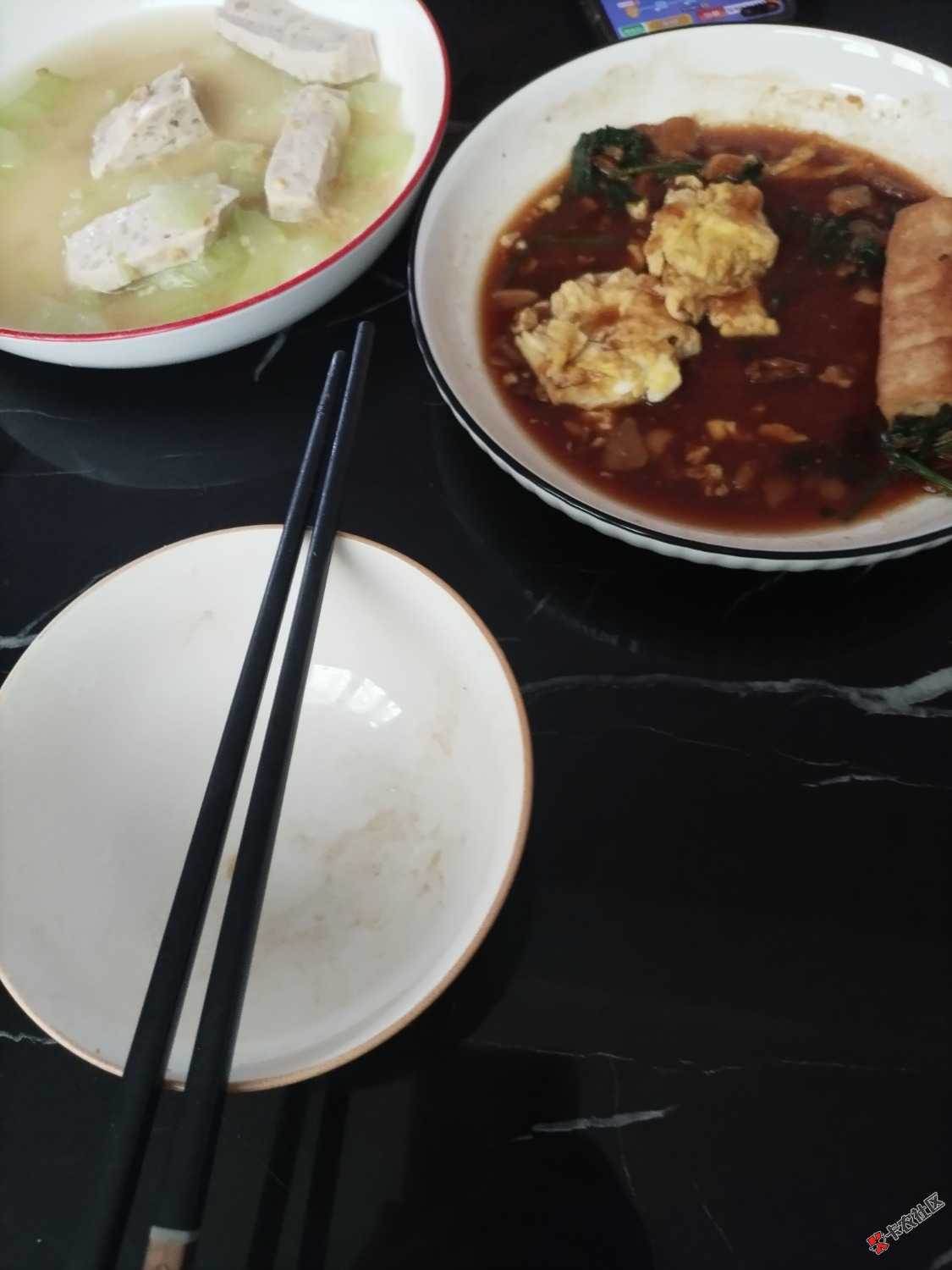 老哥们，点个炒鸡蛋32毛还不含米饭，小炒肉30毛含米饭，是因为鸡蛋是现炒的缘故吧，其3 / 作者:dj9797 / 