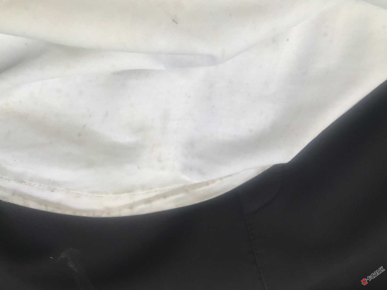上了个夜班白衣服变成黑衣服了2 / 作者:积吉负积极 / 